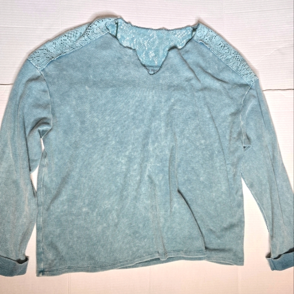 Knox Rose Burnout Waffle Knit Blouse